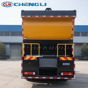 Camion pulvérisateur de granulats synchronisé Howo 8x4 avec réservoir d'asphalte de 11 000 L et réservoir de granulats de 15 000 L pour la construction routière et l'étanchéité des graviers - Product Image 6