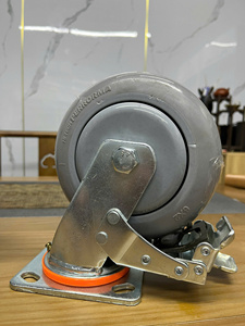 Roulettes robustes avec bande de roulement en caoutchouc thermoplastique, support en acier zingué, frein pivotant, performance de roulement fluide, 4, 6, 8 pouces - Product Image 4