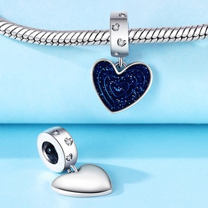 Ce pendentif en forme de cœur, en cuivre blanc plaqué argent, symbolise l'amour éternel. Convient aux hommes et aux femmes - Product Image 2