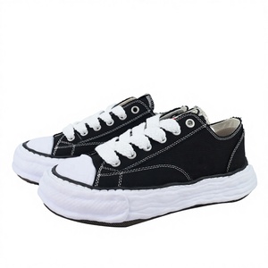Sneakers Basse di Lusso in Tela Nera <span class=keywords><strong>con</strong></span> Punta Rinforzata, Design Esclusivo MMMY Hank OG Sole, <span class=keywords><strong>Scarpe</strong></span> Casual di <span class=keywords><strong>Alta</strong></span> Qualità per Uomo e Donna - Product Image 2