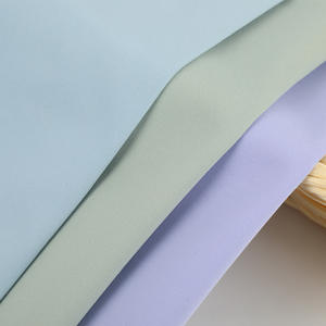 Tessuto Composito Rivestito in Argento per Yoga 230g Tessuto Sportivo in PU Nylon Lucido Elasticizzato per Abbigliamento Sportivo - Product Image 3