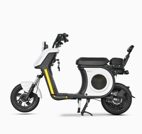 Scooter électrique urbain élégant avec moteur sans balais 48V 350W |   Voiture à deux places, 45 km/h, autonomie de 40 km, cadre en acier sans soudure blanc/jaune, étanche