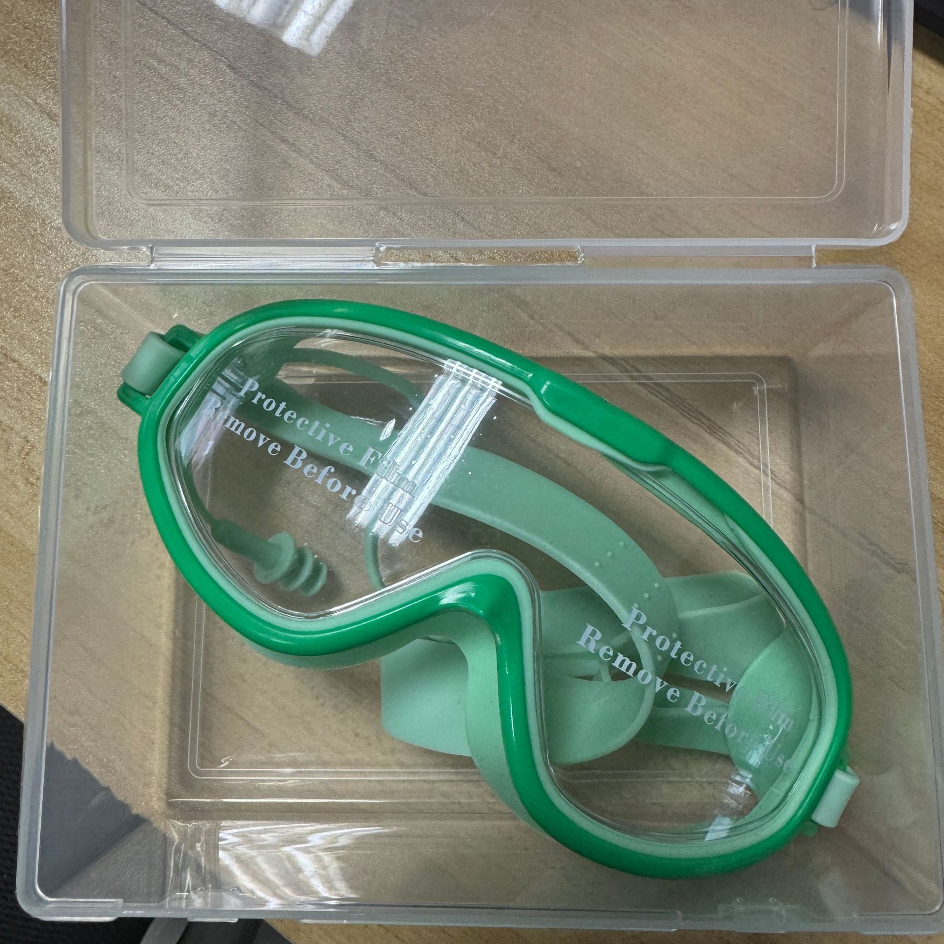 Caja de almacenamiento de gafas de natación verde