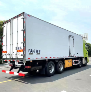 Camion frigorifique personnalisé 8x4 20 tonnes 465 CV Dongfeng à température constante pour le transport de fruits, légumes et viande sur le marché mondial - Product Image 4