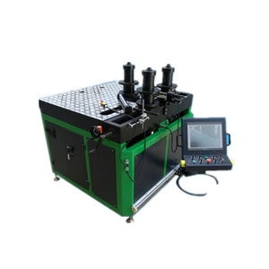 Machine de pliage de <span class=keywords><strong>profil</strong></span>és PVC CNC 4 servos 15T pour fenêtres et portes en aluminium - Product Image 2