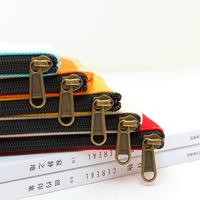 Grosir wadah dompet koin perubahan saku Mini lucu uniseks dompet warna sederhana kanvas katun ritsleting pola kartun anak dewasa