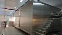 Industriële snelvriesmachine met vloeibaarbed voor de productie van bevroren voedsel (fruit, groenten, granen, snacks)