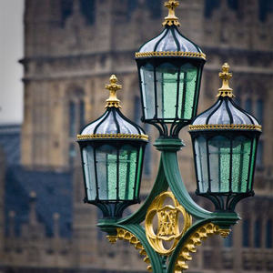 Personalizado estilo europeo IP65 impermeable LED decorativo poste de luz 3 cabezas de aluminio jardín calle parque luz paisaje - Product Image 5