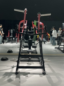 Appareil de musculation multifonctionnel en acier à charge par plaques pour exercices de pectoraux, bras, dorsaux et jambes, idéal pour usage commercial en salle de sport - Product Image 6