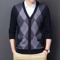 Cardigan en tricot jacquard à col en V pour homme, à boutons, manches longues, deux poches latérales, coupe classique, pour le travail, automne-hiver, pull chaud