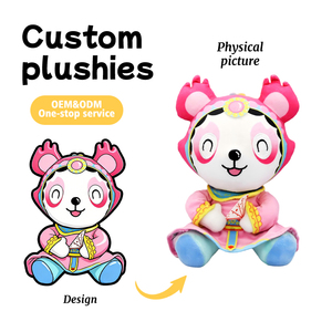 Peluche personnalisée de style chinois, co-marquée <span class=keywords><strong>Opera</strong></span> Panda, idéale pour les événements culturels, créatifs et les cadeaux - Product Image 1
