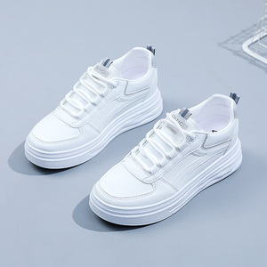 W1763 <span class=keywords><strong>Chaussures</strong></span> de sport décontractées légères à fond plat pour femmes, imperméables avec planche intérieure surélevée pour l'automne, l'été et le printemps. - Product Image 4