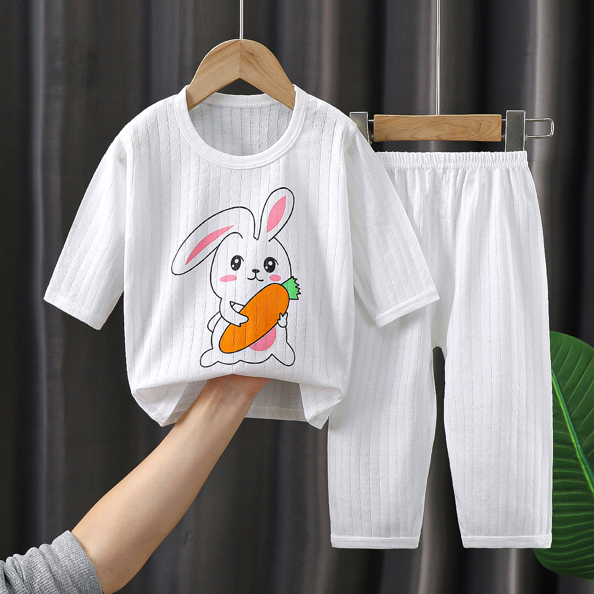 vêtements de maison radis lapin