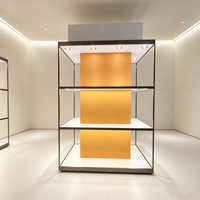 Vitrine Commerciale pour Sacs à Main, Vitrine Murale Haute Éclairée par LED et Comptoir Îlot en Verre Personnalisé pour Magasin de Vente au Détail de Sacs à Main