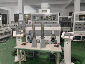 Machine de remplissage de coussins et de sacs de couchage en vente directe d'usine, peut être utilisée par une seule <span class=keywords><strong>personne</strong></span> et remplit 10 à 14 coussins par minute - Product Image 4