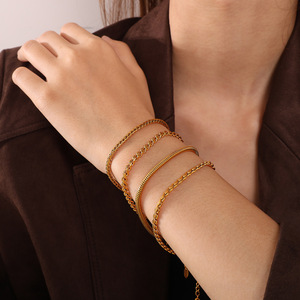 <span class=keywords><strong>Bracelet</strong></span> en acier inoxydable 18K exclusif haut de gamme, motif os de serpent torsadé <span class=keywords><strong>avec</strong></span> texture ondulée pour bracelets à breloques DIY - Product Image 4