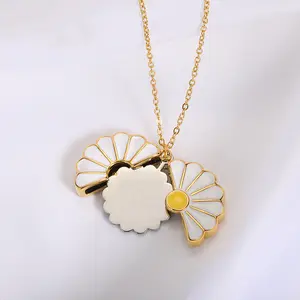 Collar de acero inoxidable grabable personalizado con letras de girasol chapado en oro de moda 2024 para el mejor amigo