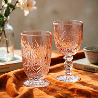 Gobelet en verre coloré à motifs floraux rétro, style européen vintage, pressé à la machine, gobelet à eau embossé