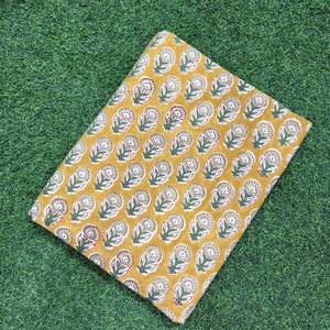 Tissu en coton pur imprimé à la main avec motif floral artisanal jaune moutarde et vert sauge, motif cyprès, imprimé au bloc artisanal - Product Image 4