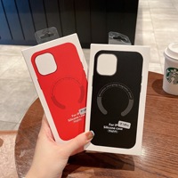 Vente en gros de coques de téléphone portable magnétiques en silicone liquide de haute qualité, modèles professionnels pour iPhone 12 13 14 15 16