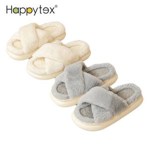 Offre Spéciale hiver mode femmes chaud moelleux confortable fausse fourrure croix <span class=keywords><strong>bande</strong></span> intérieur facile diapositives pantoufles plat fourrure dames bouffée pantoufles - Product Image 2