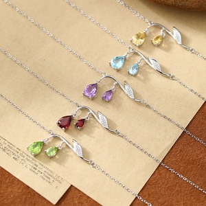 Collier ras-de-cou Feuille d'olivier avec 9 pierres précieuses naturelles colorées en forme de goutte d'eau, en argent sterling 925 plaqué or, design minimaliste - Product Image 3