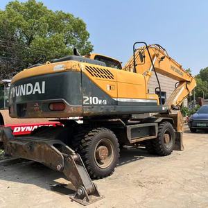 Excavatrice d'occasion à vendre : Hyundai 210W-9T et Hyundai 210W-9S à prix réduit - Product Image 2