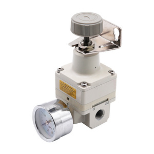 IR2000-02 วาล์วลดแรงดัน 1/4 นิ้ว สำหรับแก๊ส พร้อมเกจวัดความแม่นยำสูง - Product Image 1