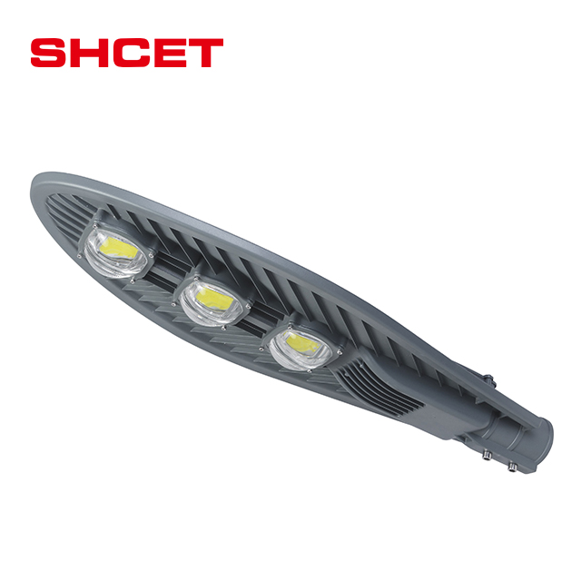 สีเทาเข้ม