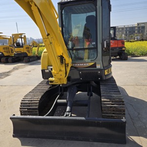 Excavatrice sur chenilles d'occasion Yammar Vio55 55 de 5,5 tonnes avec flèche pivotante, de seconde main, à bas prix et de haute qualité - Product Image 4