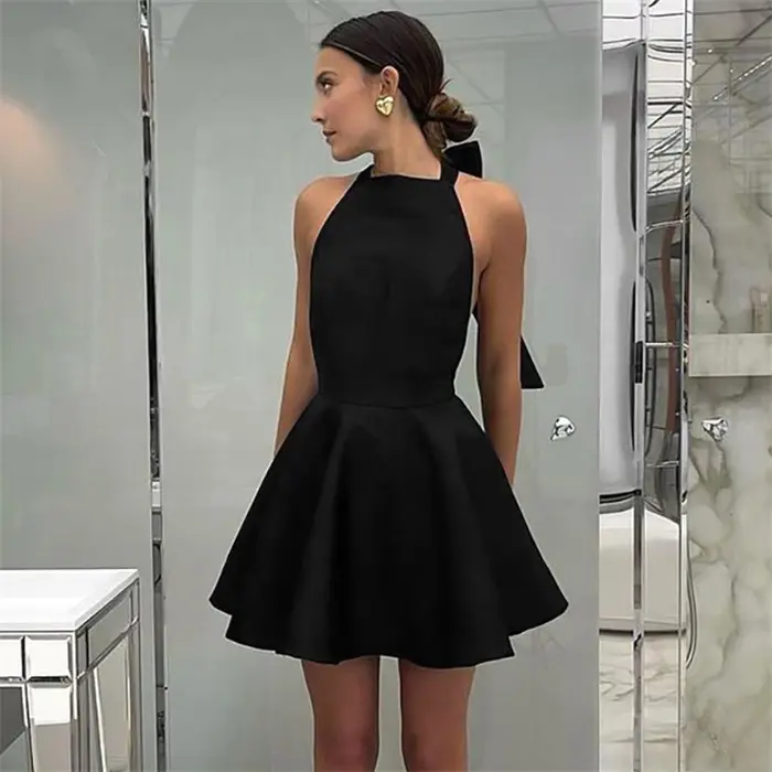 Atacado 2024 novo vestido francês sexy preto de cintura alta sem mangas com decote primavera moda vestidos curtos femininos