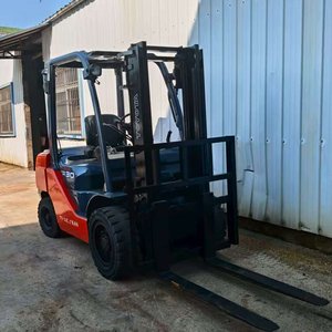 מלגזה משומשת <span class=keywords><strong>TOYOTA</strong></span> <span class=keywords><strong>30</strong></span> מלגזה משומשת Fd30 3 טון 3t 5t 3000kg TCM מלגזת טויוטה למכירה - Product Image 1
