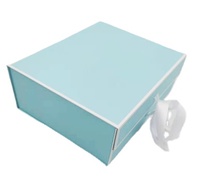 Boîte cadeau rigide de luxe personnalisée en matériaux recyclés avec fermeture magnétique blanche pour l'emballage de chaussettes et de perruques, avec carton et ruban