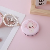 Cermin Rias Lipat Genggam Kecil Bergaya Girly dengan Motif Hati, Rantai Mutiara, dan Penutup Lipat, Bentuk Roti Bulat
