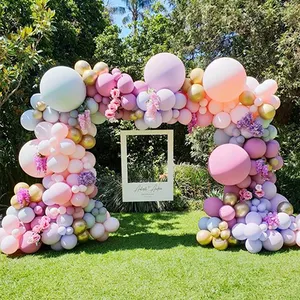 Kit de arco de guirnalda de globos rosados para la primera comunión,  decoración de fiesta de bautizo para niñas, globos blancos y dorados con  cruz y