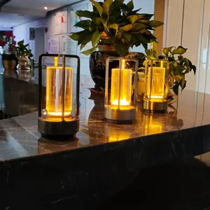 Modern akülü mum 2300k 3cct pil akrilik gece lambası restoran şarj edilebilir dokunmatik ortam masa lambası