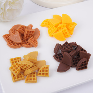 Plastic Mini 1/4 Waffle <b>Triangle</b> Biscuit Play Food Props Miniature Toys DIY Dessert Cake Accessories 2cm Checkered Biscuits - Product Image 4