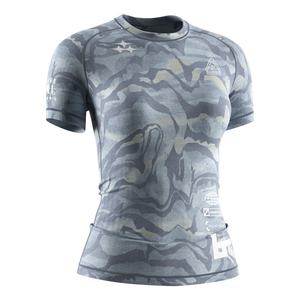 Camiseta de Protección Solar para Mujer, Hecha de Tela Elástica Ligera, Proporciona Protección Solar Superior y Rendimiento Flexible al Aire Libre - Product Image 3