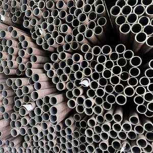 Tubo de Aço Liga Sem Costura Certificado <span class=keywords><strong>ASTM</strong></span> Premium, Ecológico e Resistente a Altas Temperaturas para Aplicações de Perfuração de Petróleo - Product Image 6