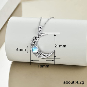 Collana con Ciondolo Sole e Luna per Coppie, Catena con Luna Crescente, Gioiello Regalo Romantico - Product Image 4