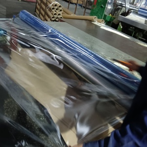 Feuille de film souple en PVC transparent, film plastique PVC super clair résistant à l'humidité, rouleau de film pour la fabrication de matelas - Product Image 3