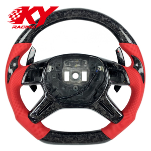 Volant en cuir personnalisé avec fibre de carbone pour Mercedes Benz G63 W463 G65 ML63 G350 G500 G550 W166 Classe G AMG - Product Image 1