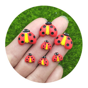 Mini dijes de mariquita simulados a la moda para decoración colgante de joyería, decoración de micropaisaje, artesanía DIY - Product Image 2