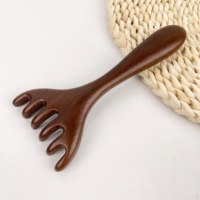 Brosse à cheveux classique en bois de santal à six griffes – Artisanat portable en bois pour le coiffage à domicile et en salon