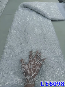 Tissu en dentelle à sequins brodé vert émeraude, idéal pour robes de mariée et de soirée – Tissus en dentelle française de haute qualité – Grande Vente - Product Image 3