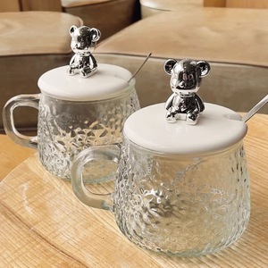 <span class=keywords><strong>Tazza</strong></span> <span class=keywords><strong>in</strong></span> <span class=keywords><strong>Vetro</strong></span> Martellato Elettroplaccato a Forma di Orso <span class=keywords><strong>con</strong></span> <span class=keywords><strong>Coperchio</strong></span> e Cucchiaio, <span class=keywords><strong>Tazza</strong></span> da Caffè e Tè <span class=keywords><strong>in</strong></span> <span class=keywords><strong>Vetro</strong></span> Soda-Lime per Ufficio e Colazione - Product Image 2