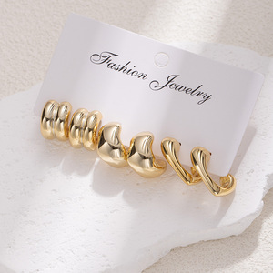 HL Großhandel High-End hand gefertigte Damen <span class=keywords><strong>3</strong></span>-Paar Kombination Kunststoff Gold Vielseitige Creolen Set - Product Image 2