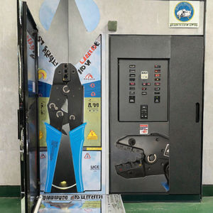 <span class=keywords><strong>Pince</strong></span> à <span class=keywords><strong>sertir</strong></span> de haute qualité en acier au carbone WF à mâchoires dentelées avec poignée en plastique, capacité métrique 8-2 AWG 10-35 mm² - Product Image 2