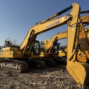 Excavatrice hydraulique sur chenilles Komatsu PC200 d'occasion de 20 tonnes, durable et très vendue pour les projets de construction - Product Image 1