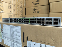 Switch Cisco Nexus 9200 Seri N9K-C92348GC-X dengan 48 port 100M/1G Base-T dan 4 port 1/10/25G SPF28 serta 2 port 40/100G QSFP28